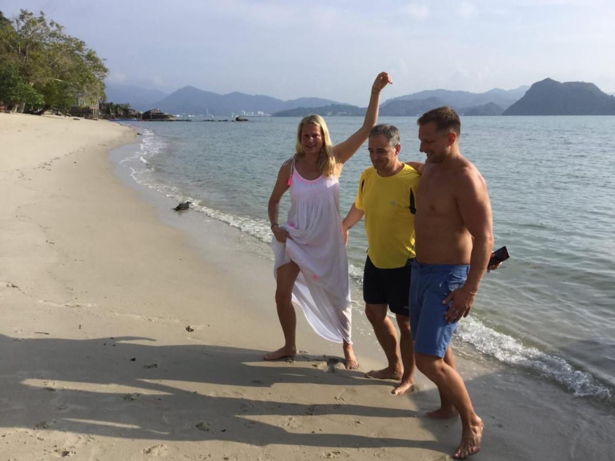 Wild Pasir Panjang Hotel Pulau Tuba Eksteriør billede
